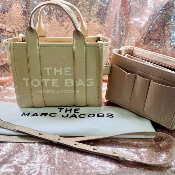 Authentic PreLoved Marc Jacobs LEATHER Small “The Tote Bag” EUC!! - Picture 13 of 16